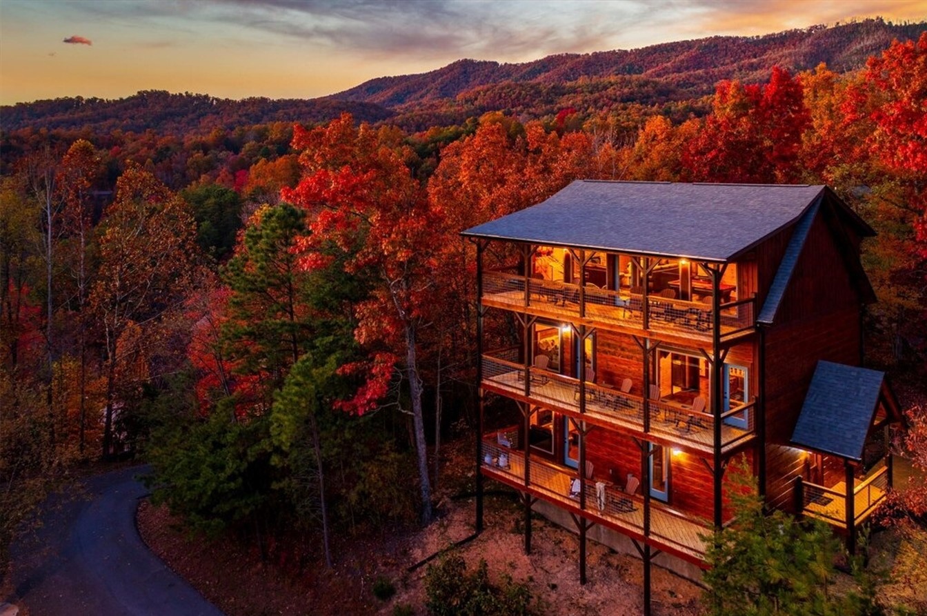 Tennessee-Timber-Homes-Cabin-Rentals-Moonshine-Mountain-25